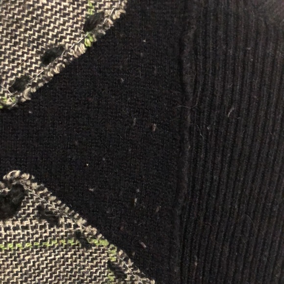 Nick & Mo Medium Black Sweater vest with white graphics and patches - Picture 13 of 13